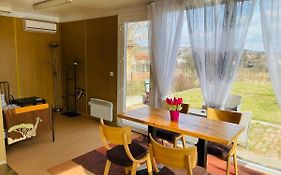 Greenpark Tiny House, Garden Terrace & Parking